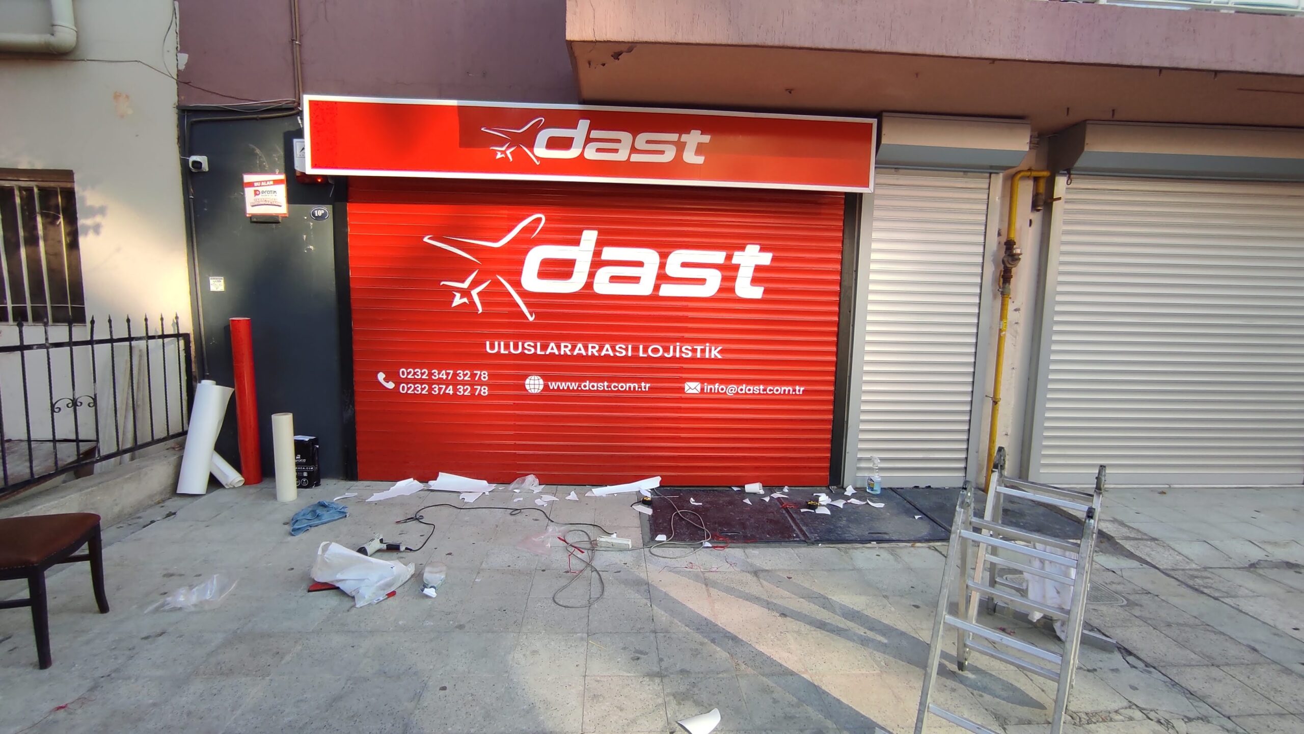 dast-germe-branda-isikli-kutu-harf-tabela